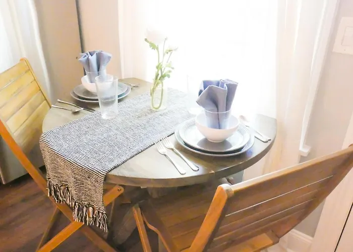 Charming St. Ann Studio